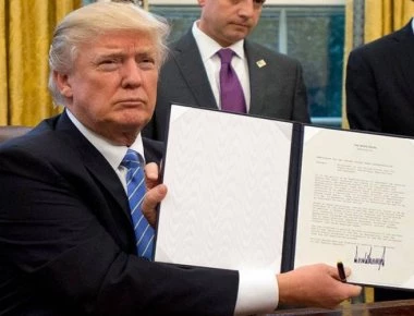 ΗΠΑ: Στο «στόχαστρο» του Ντ. Τραμπ η Amazon - «Δεν πληρώνει αρκετούς φόρους»